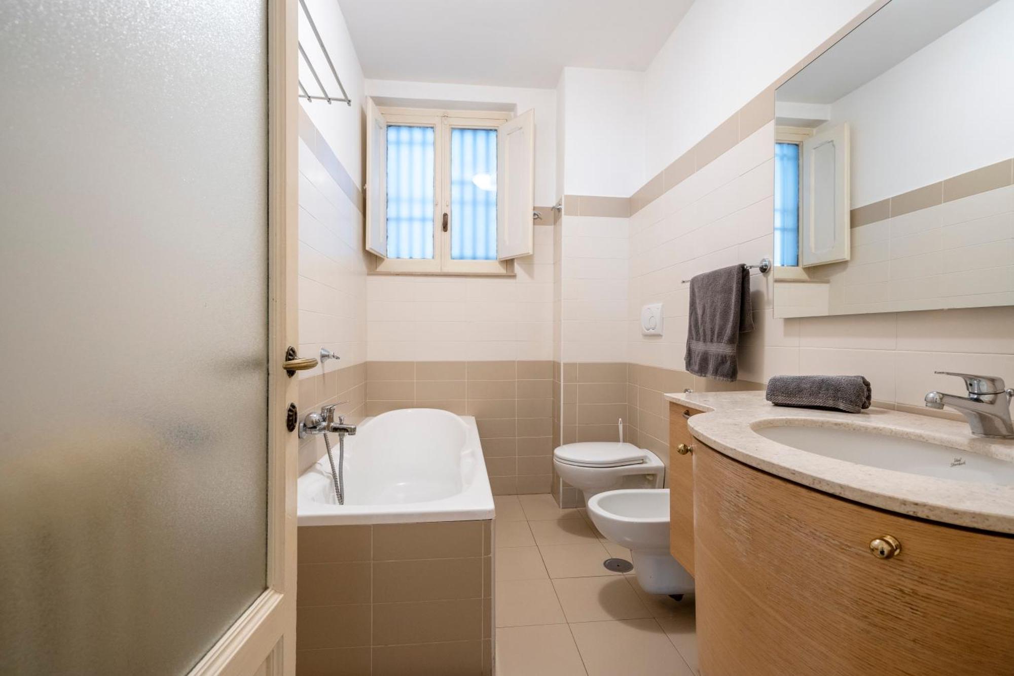 Zaum House, Quartiere Umbertino. 120 Mq Apartment Bari Luaran gambar